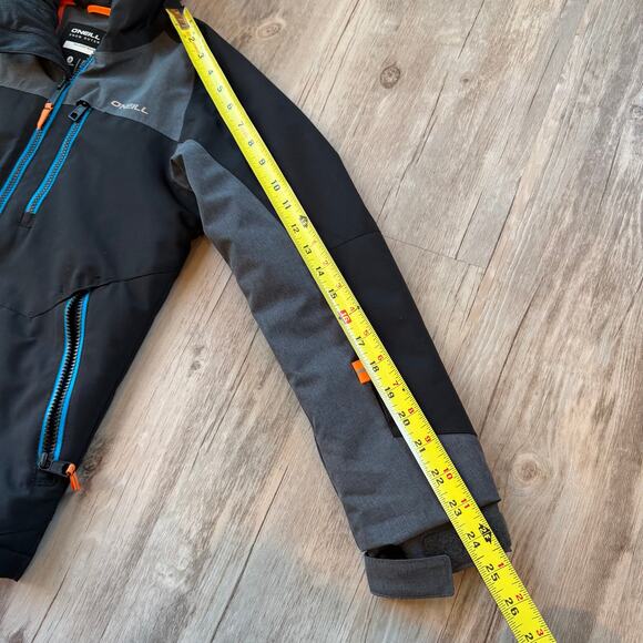 O'Neill Boys Size 8 Ski Snowboard Jacket Gray Insulated Hooded Winter Coat - Picture 7 of 9